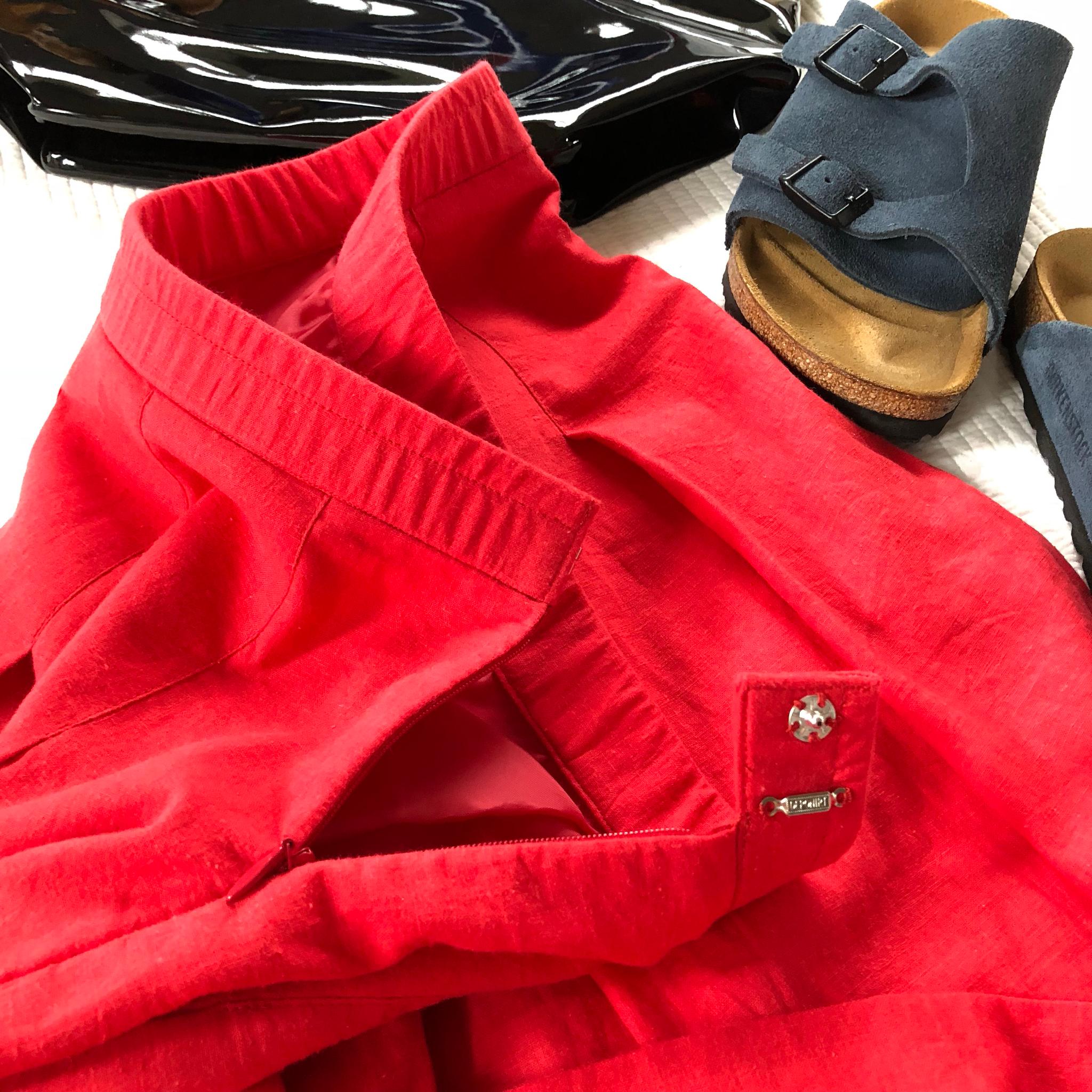 ハーフリネン大人可愛いタックフレアスカート いちごレッド | 2枚目